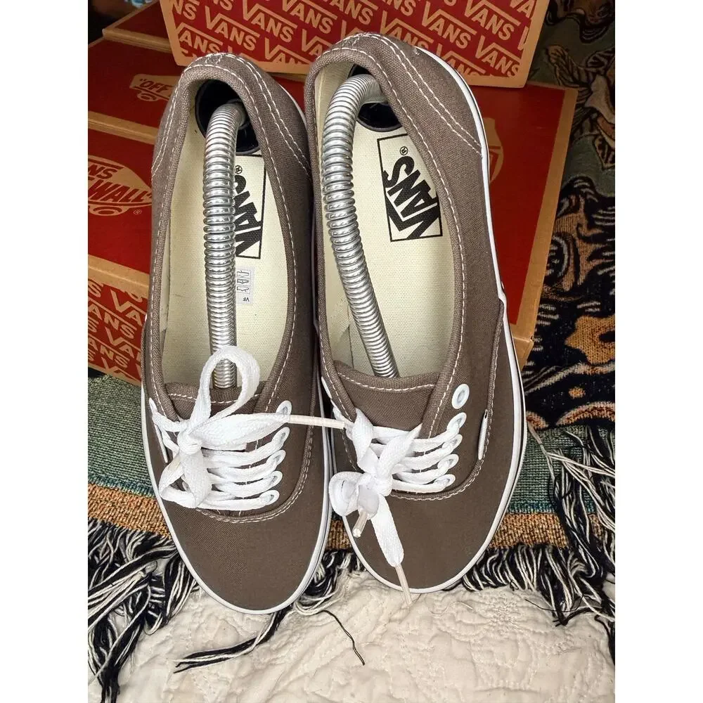 BRAND NEW Vans Authentic Bungee Cord Men 8/Women 9.5